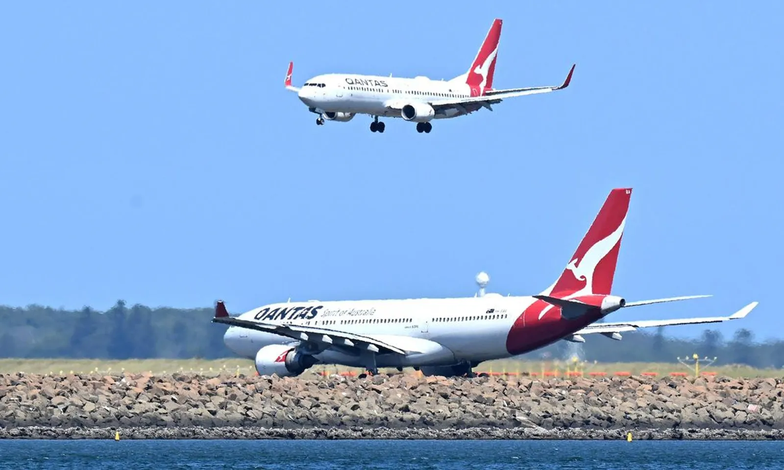 Hãng hàng không bị phạt hơn 1.500 tỷ đồng vì sa thải hàng nghìn nhân viên trong giai đoạn Covid-19