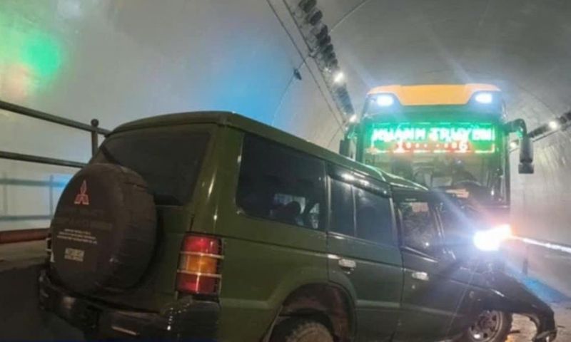 Va chạm trong hầm Đèo Ngang, 2 người tử vong