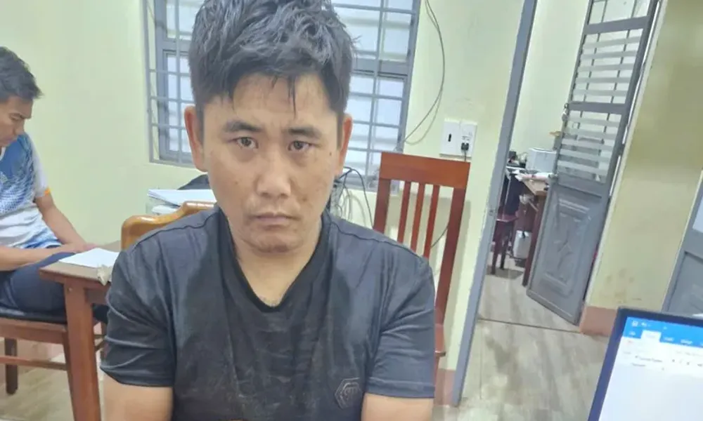 Phát hiện 50 gram ma túy đá và súng ngắn trong ô tô ở Gia Lai