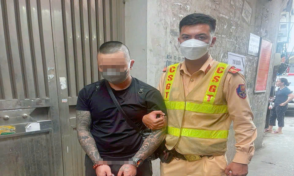 Nam thanh niên 9X bị bắt khi mang ma túy đá giấu trong túi quần