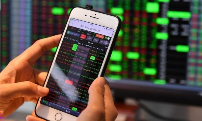 VN-Index vượt 1.600 điểm nhưng rủi ro điều chỉnh tăng cao