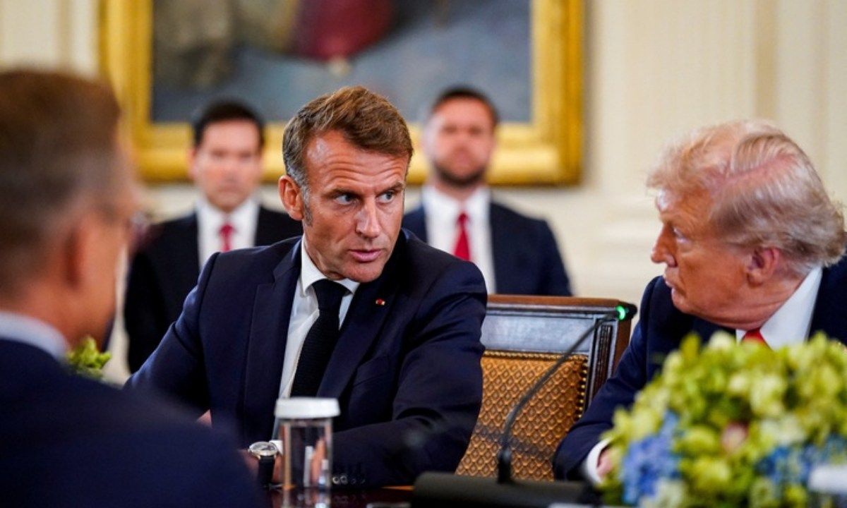 Ông Trump vô tình để lộ phát ngôn táo bạo với tổng thống Pháp