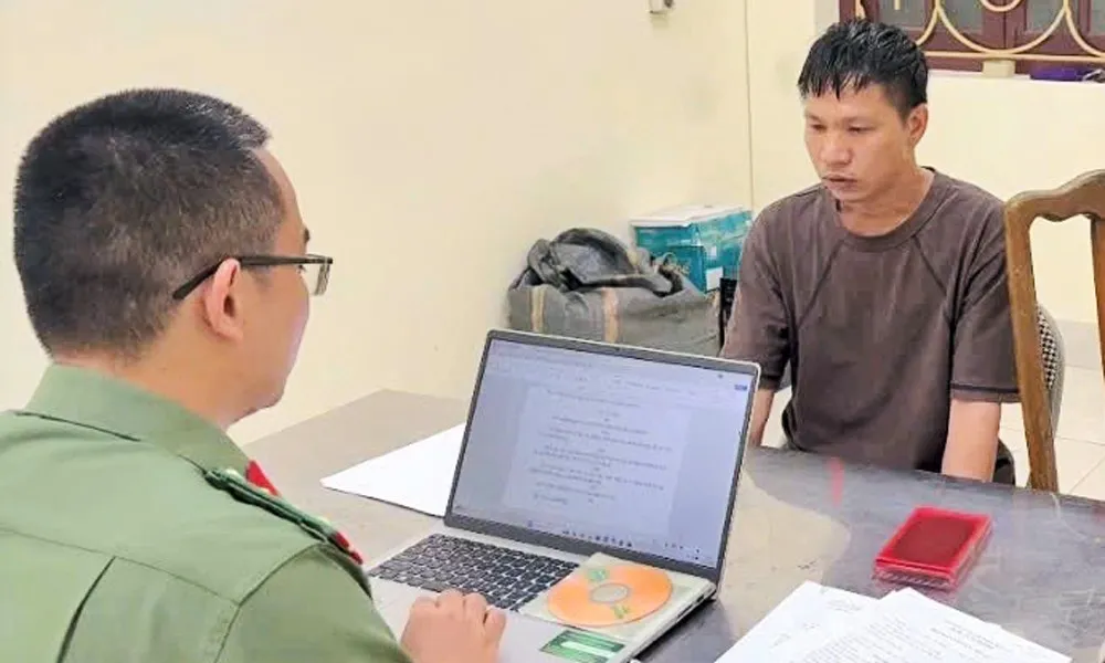 Đối tượng truy nã trong đường dây lừa đảo qua mạng chiếm đoạt hơn 972 tỷ đồng bị bắt