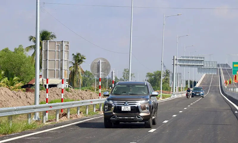 Thông xe đoạn tuyến 8.4 km Vành đai 3 TPHCM và cầu Nhơn Trạch