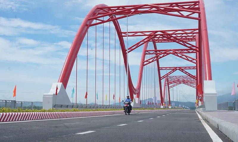 Khánh thành cầu Phước Lộc - cầu  vòm thép đầu tiên ở Quảng Ngãi