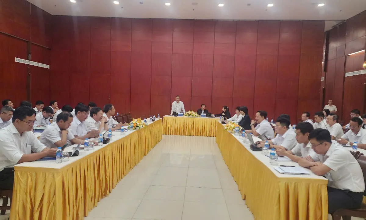 Tổng công ty Điện lực TPHCM: Hội thảo tư vấn pháp luật giải quyết tranh chấp hợp đồng mua bán điện