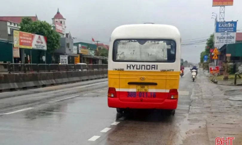 Tài xế xe buýt nhái đuổi đánh hành khách ở Hà Tĩnh, công an vào cuộc