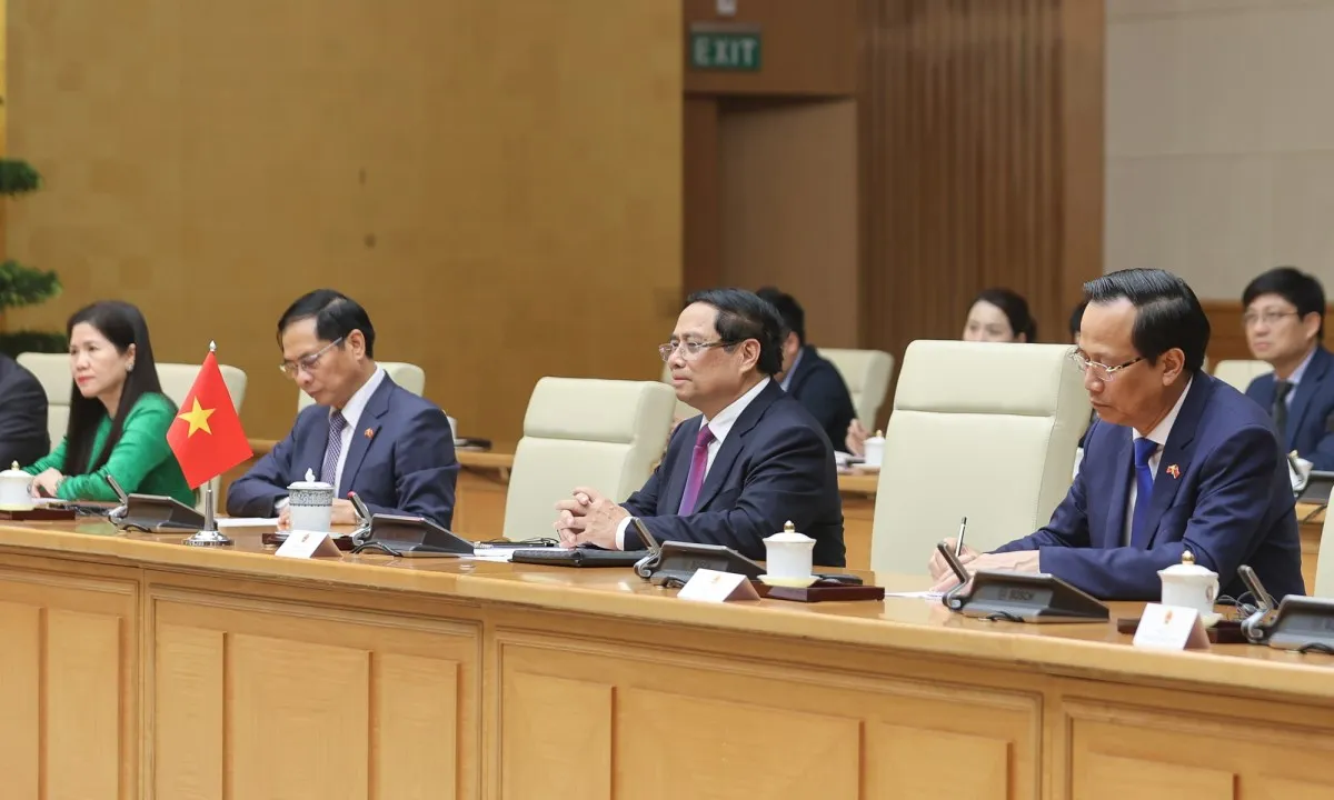 img9517-17556075799711473090577