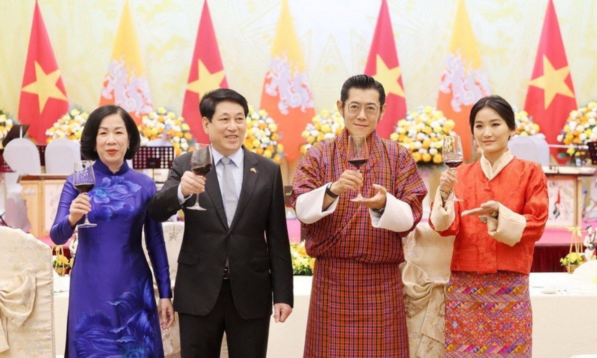 Chủ tịch nước chủ trì chiêu đãi cấp nhà nước Quốc vương Bhutan