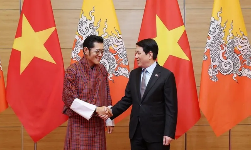 tiec-chieu-dai-quoc-vuong-bhutan-6