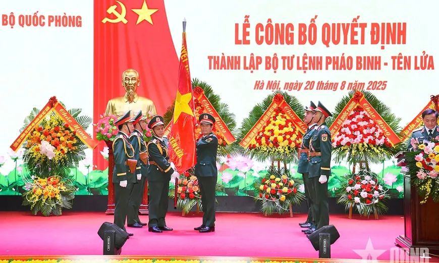 Công bố quyết định thành lập Bộ Tư lệnh Pháo binh - Tên lửa