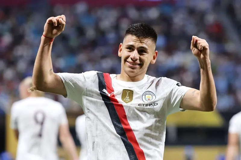 Tiền đạo trẻ Claudio Echeverri sẽ rời Man City. Ảnh: Internet