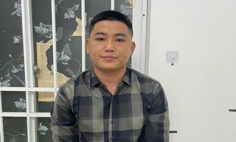 Tài xế taxi bị đánh gãy mũi sau va chạm, nghi phạm 26 tuổi sa lưới