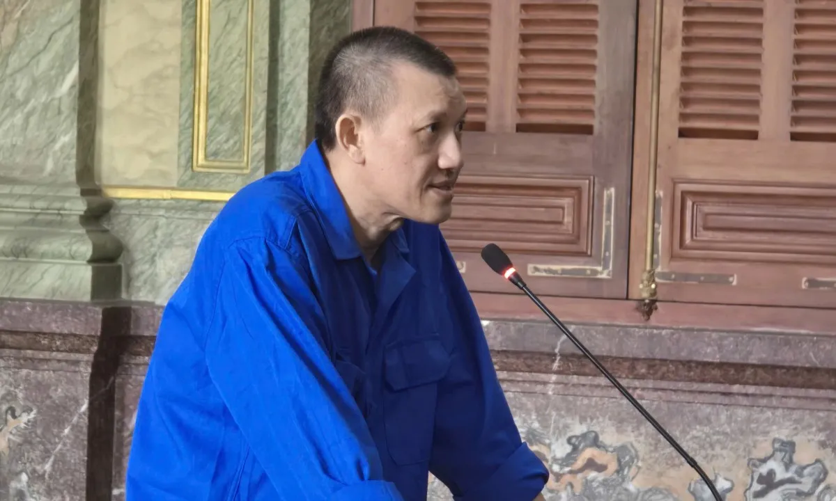 Tham ô hơn 2 tỉ đồng, cựu phó phòng kinh doanh lãnh 20 năm tù