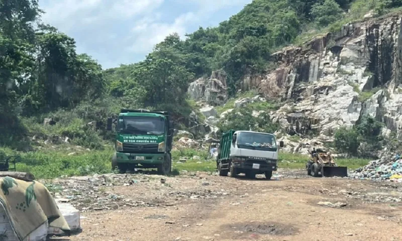 TPHCM: Khởi tố vụ án đổ 600 tấn rác gây ô nhiễm môi trường 