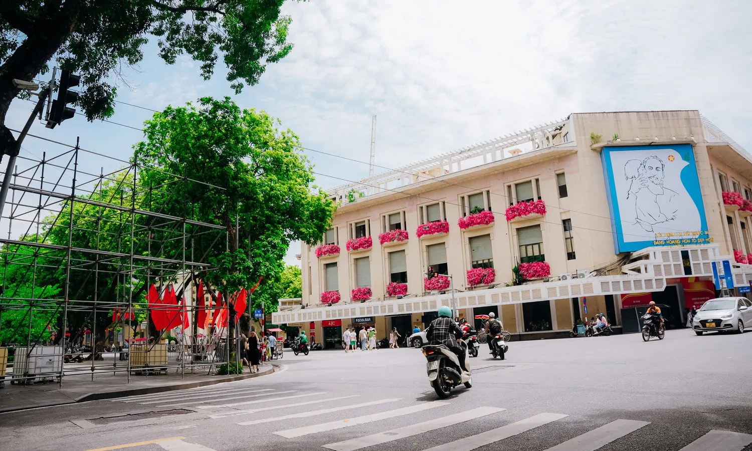 Hà Nội bố trí gần 80 điểm giữ xe phục vụ Lễ mít tinh, diễu binh kỷ niệm 80 năm Quốc khánh