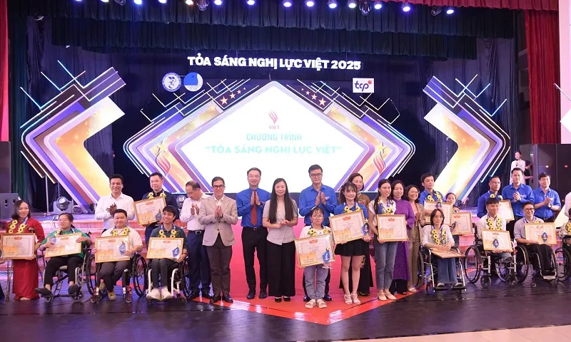 Vinh danh 25 gương Tỏa sáng nghị lực Việt 2025