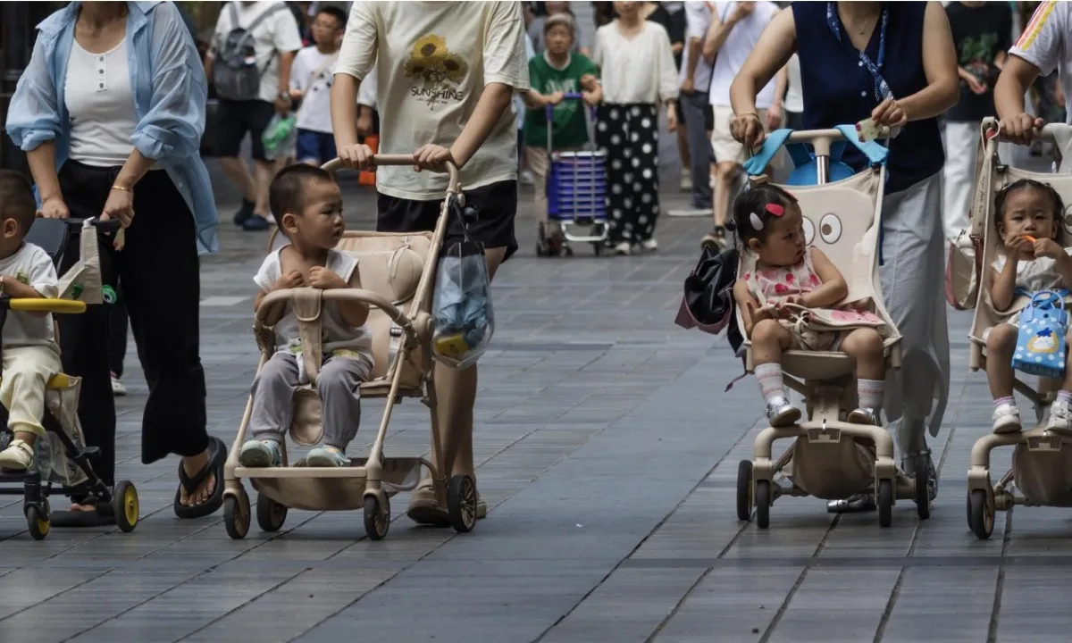 “Mẹ đơn thân ở chung”: Xu hướng mới ở Trung Quốc