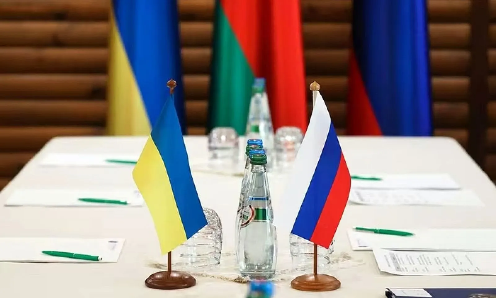 Chuyên gia ĐứC: Yêu cầu tối đa không giúp Ukraine giải quyết xung đột