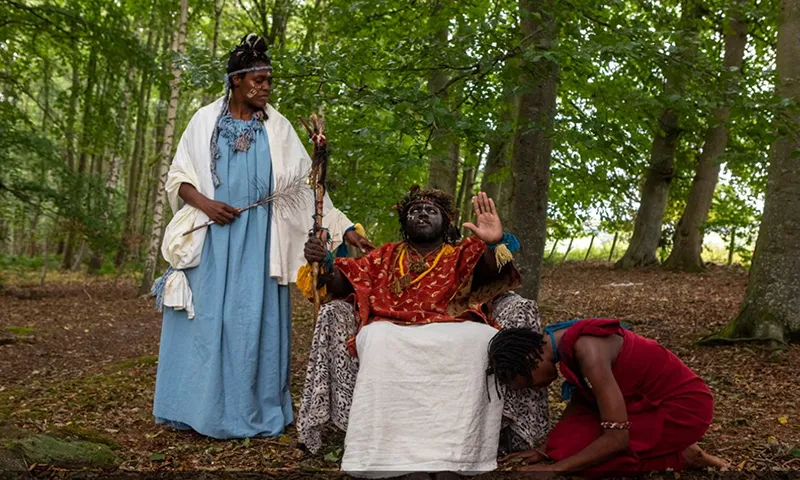 Người phụ nữ mất tích được tìm thấy đang sống giữa bộ tộc châu Phi ở Scotland