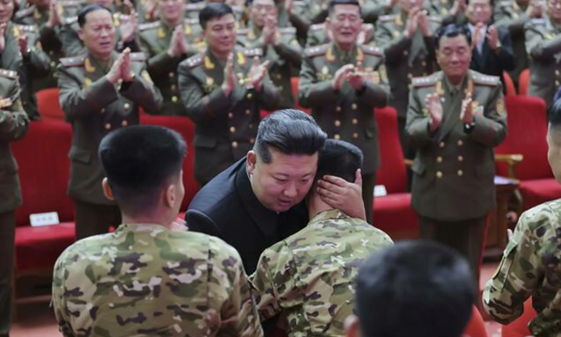 trieu-tien-vinh-danh-220825