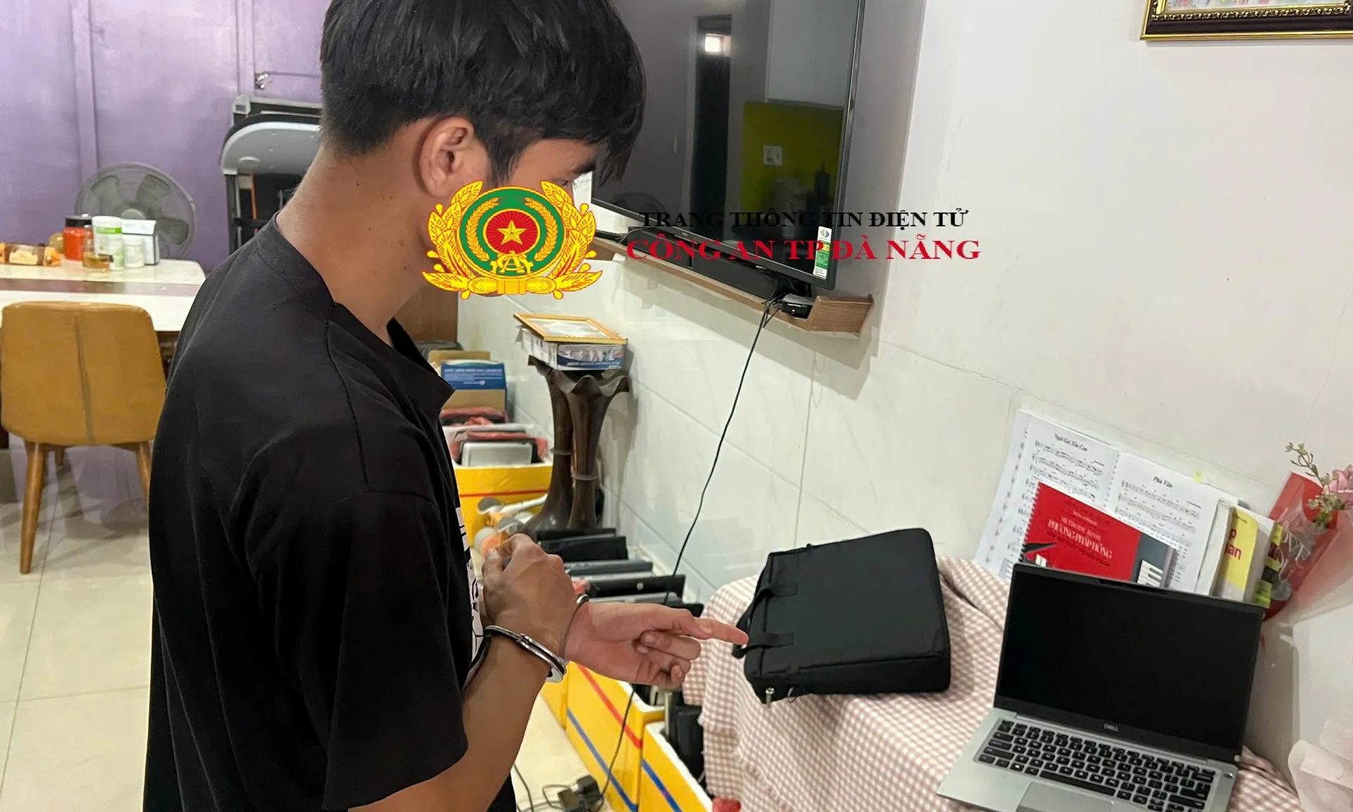 trom-may-tinh-220825