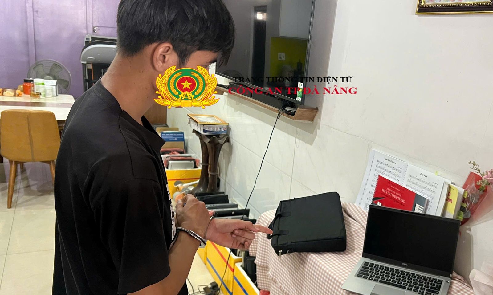 Bắt giữ đối tượng chuyên trộm laptop ở khu ký túc xá