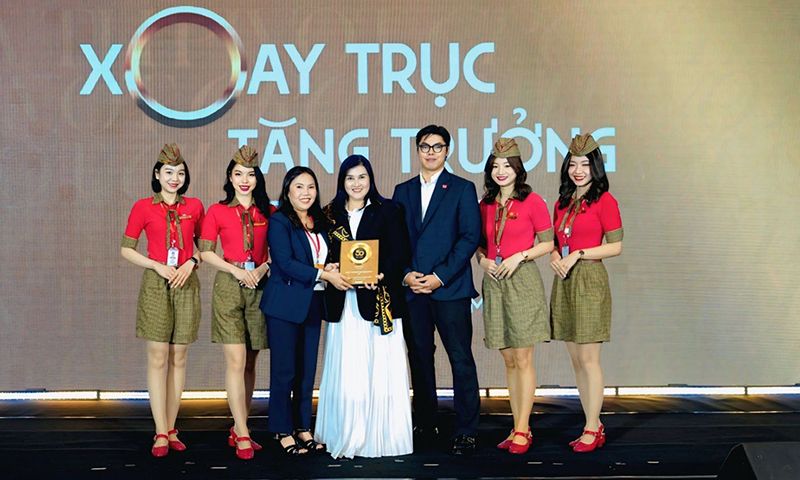 Vietjet lọt Top 50 công ty niêm yết tốt nhất Việt Nam 2025