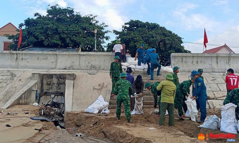 Thủ tướng lập Ban Chỉ đạo tiền phương ứng phó bão số 5 