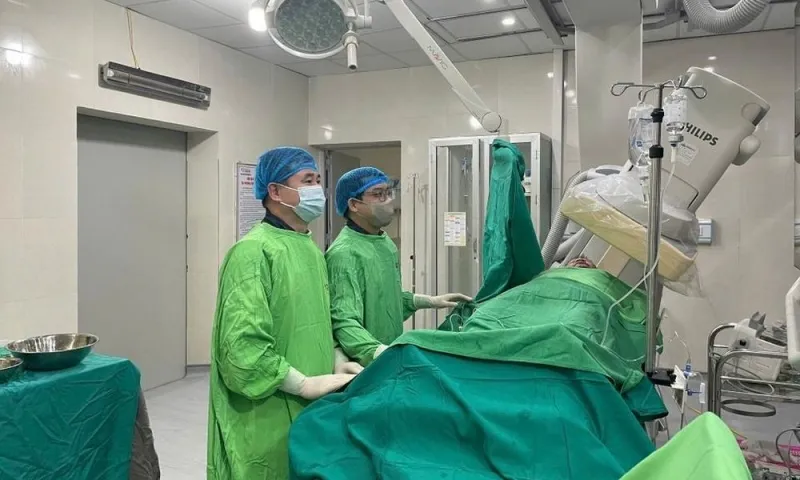 Bí ẩn cú ngã quỵ sau trận thể thao của người đàn ông 45 tuổi