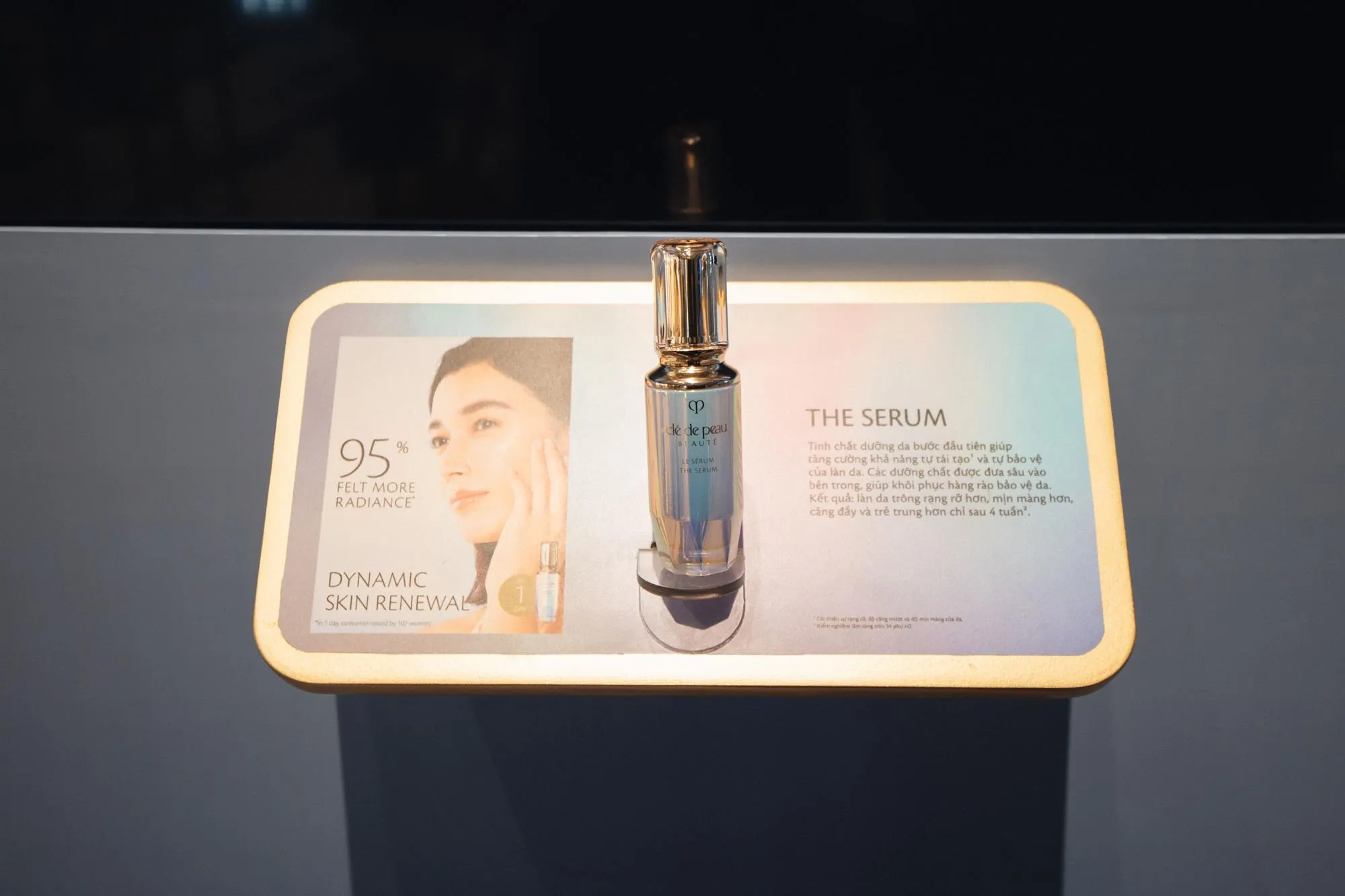 Không gian sự kiện