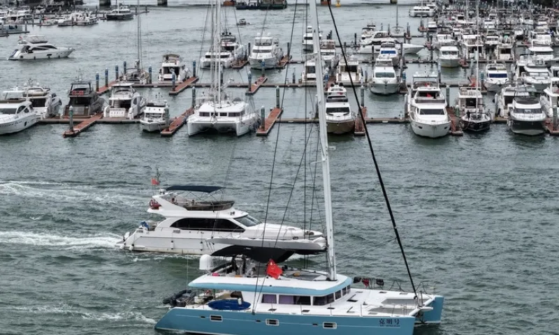 Trung Quốc báo động bão Kajiki tại Hải Nam và Quảng Đông