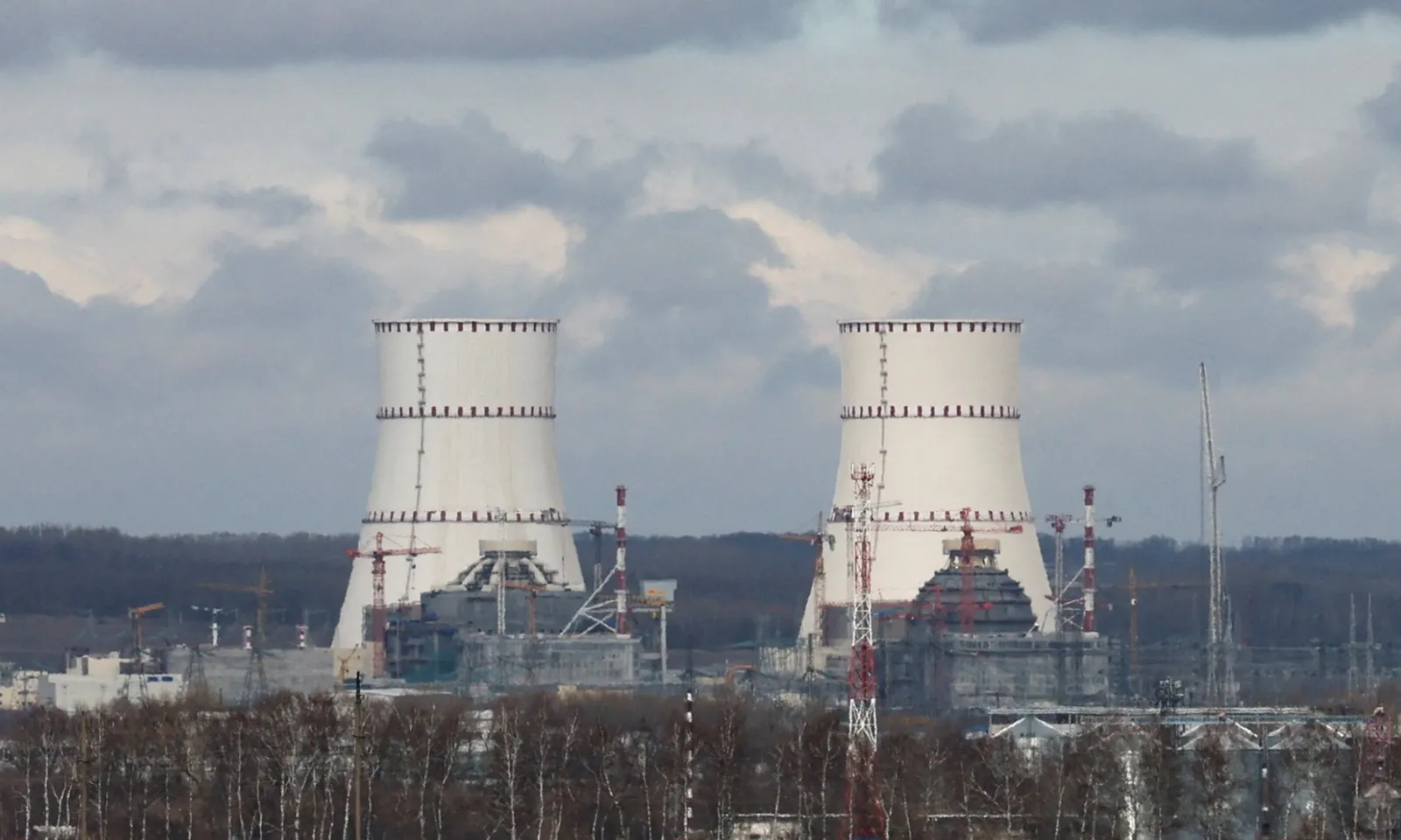 Bị tấn công bằng máy bay không người lái, nhà máy điện hạt nhân Nga phải giảm 50% công suất