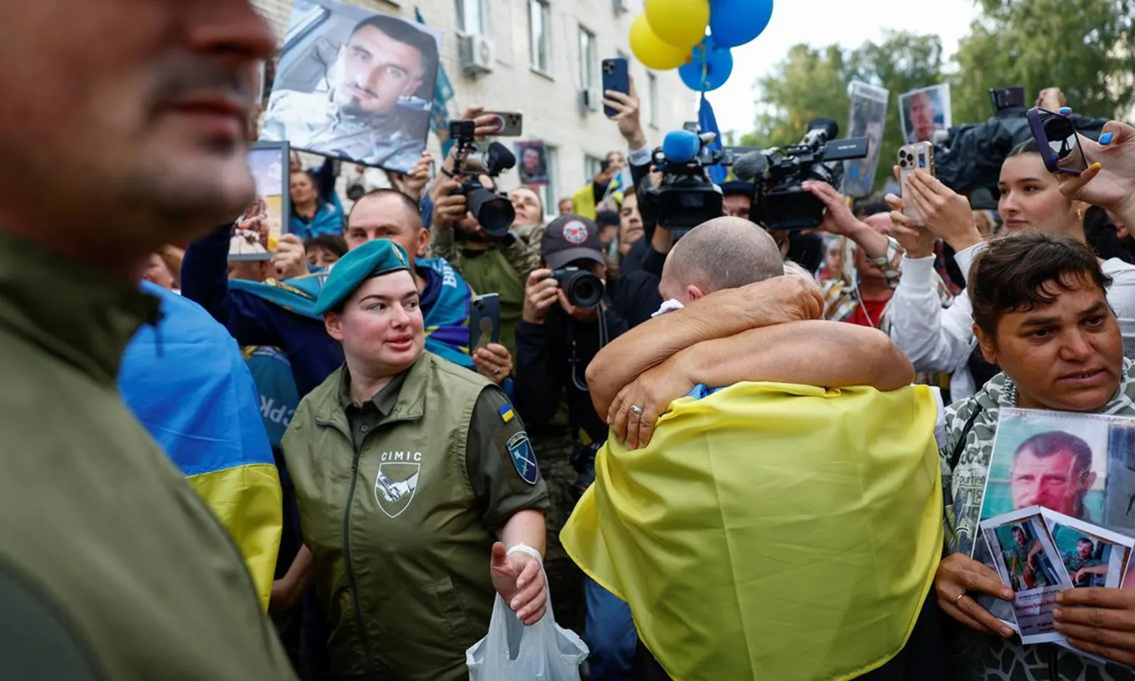 Nga và Ukraine tiếp tục tiến hành trao đổi tù binh