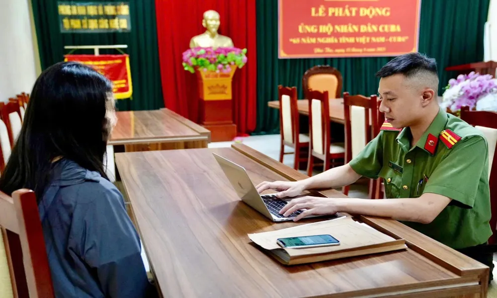 Cô gái bị ép quay clip nhạy cảm để tống tiền, công an Phú Thọ kịp thời giải cứu