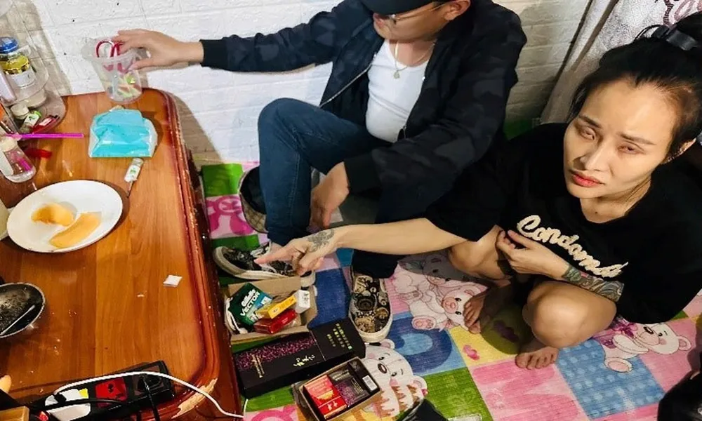 Hoãn thi hành án để nuôi con, vẫn tái phạm buôn ma túy và bỏ trốn