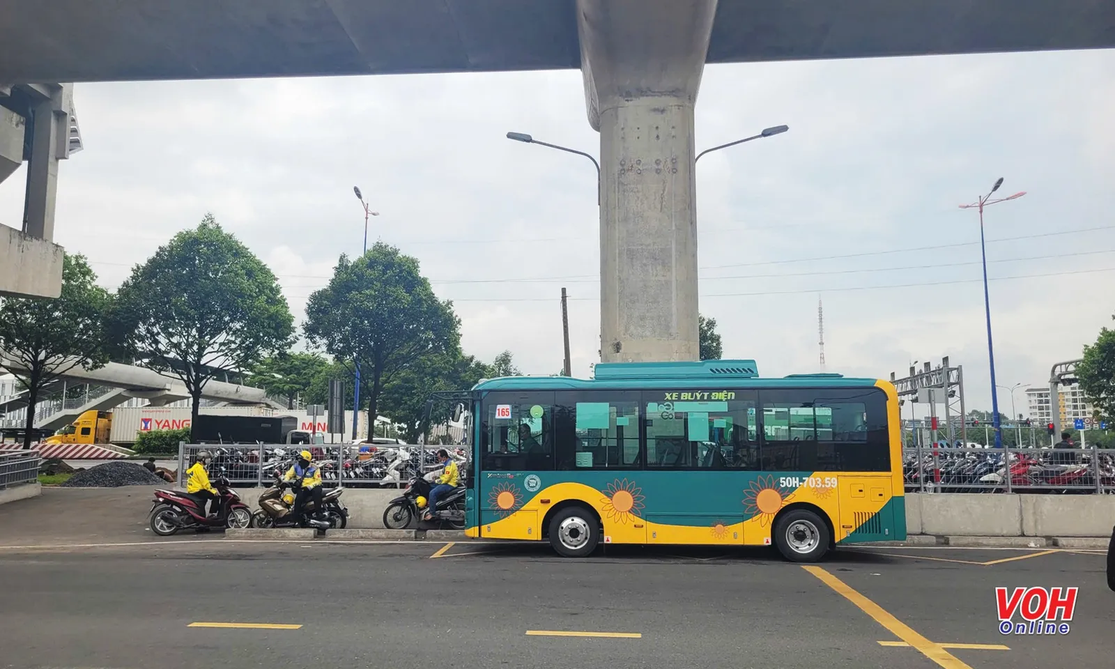 TPHCM: Khôi phục tuyến xe buýt 86, điều chỉnh lộ trình nhiều xe buýt kết nối Metro số 1
