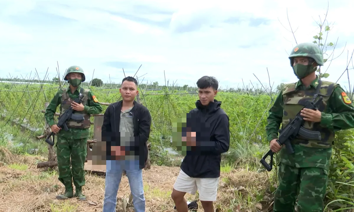 Tây Ninh: Khởi tố hai đối tượng tổ chức cho người khác xuất cảnh trái phép