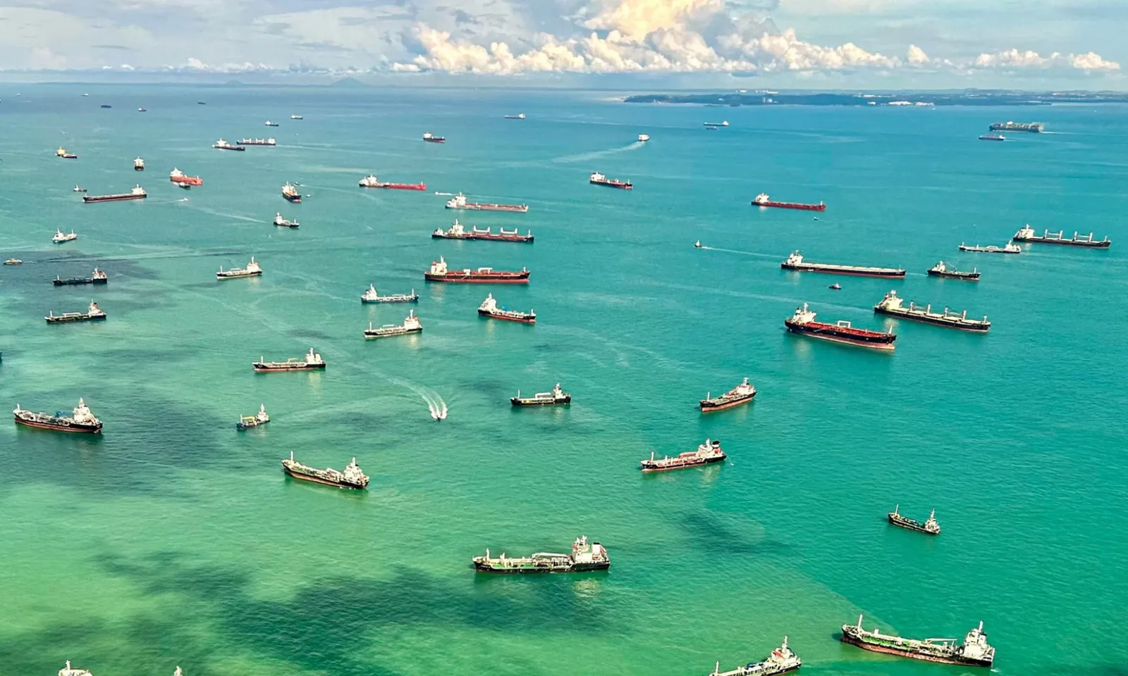 Nạn cướp biển gia tăng ở eo biển Malacca và Singapore