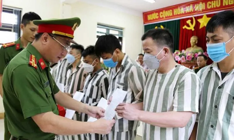 Hơn 10.000 hồ sơ đủ điều kiện đặc xá