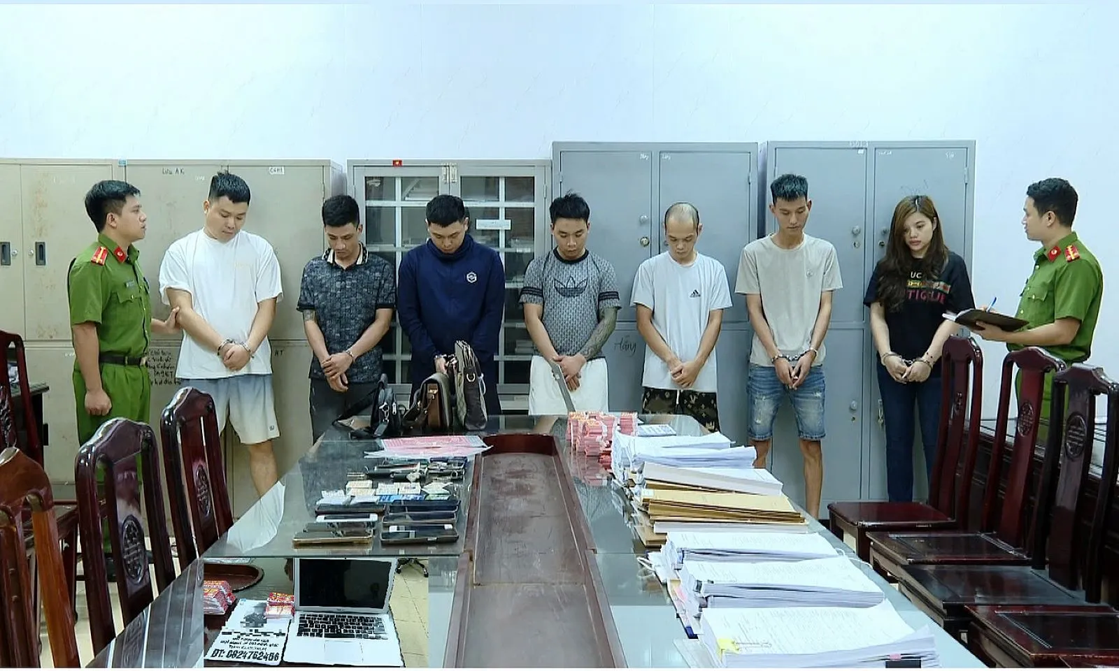 Cặp vợ chồng cầm đầu đường dây tín dụng đen sa lưới