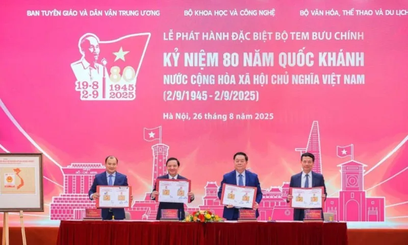 vna-potal-le-khai-truong-trung-tam-bao-chi-tuyen-truyen-ky-niem-80-nam-cach-mang-thang-tam-thanh-cong-va-quoc-khanh-29-8236288