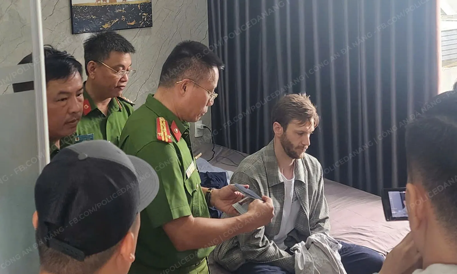 Đối tượng liều lĩnh cướp tiệm vàng tại Đà Nẵng là người nước ngoài