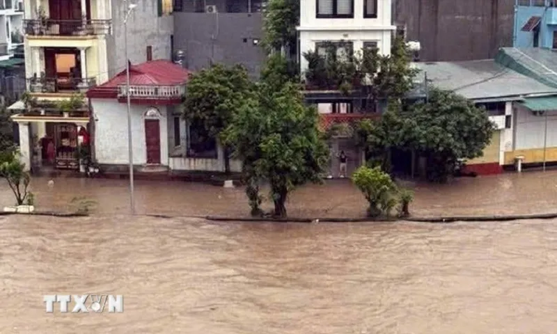 Mưa lớn gây ngập lụt tại Quảng Ninh