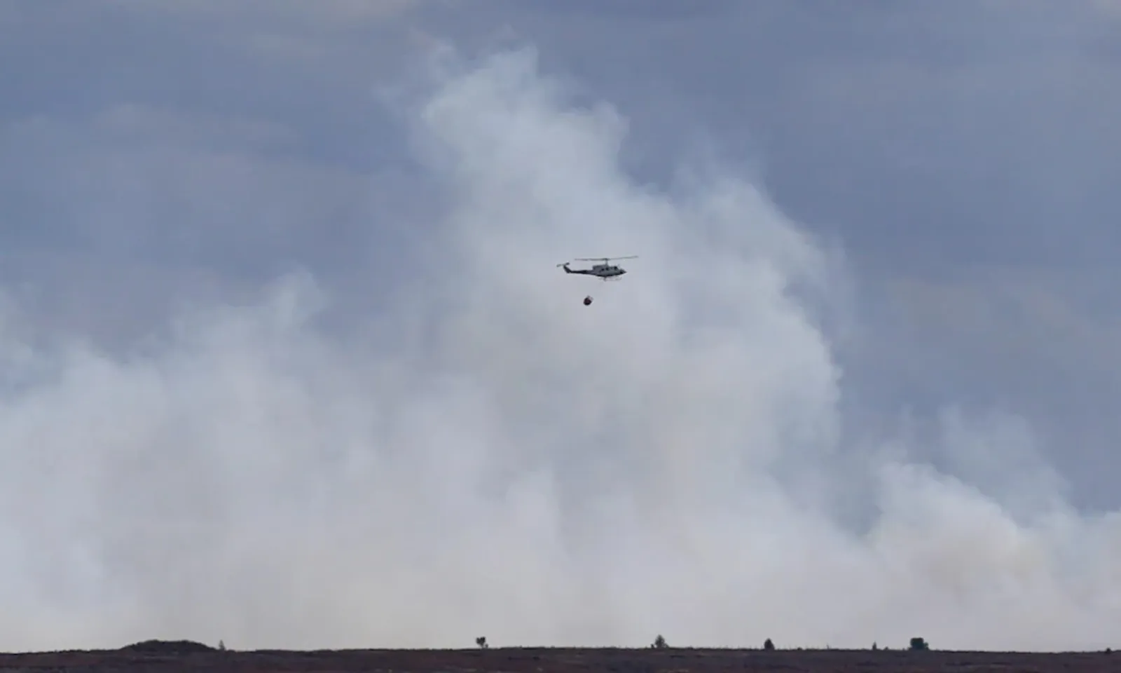 Loạt đạn pháo từ Thế chiến thứ II đồng loạt phát nổ do cháy rừng tại Anh