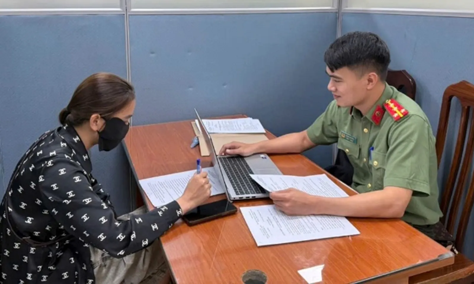 Bị phạt vì đăng thông tin “công an kiểm tra nồng độ cồn bằng máy giả”