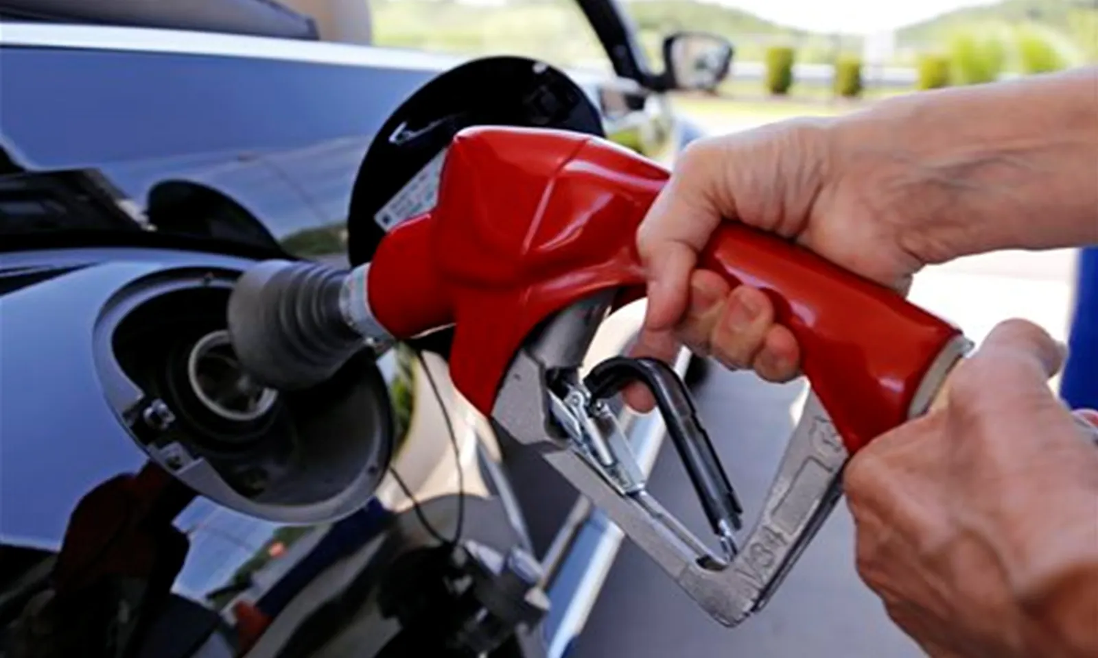 Giá xăng dầu đồng loạt tăng