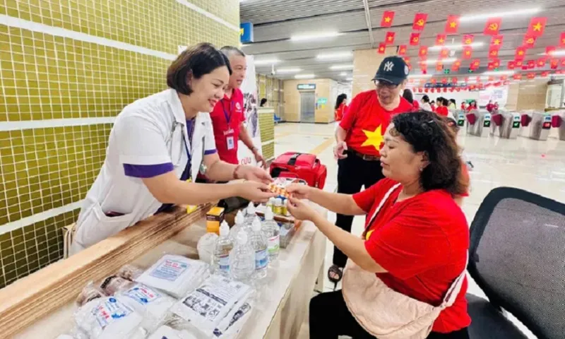 Hà Nội: 6 điểm sơ cấp cứu tại ga metro phục vụ người dân xem diễu binh, diễu hành