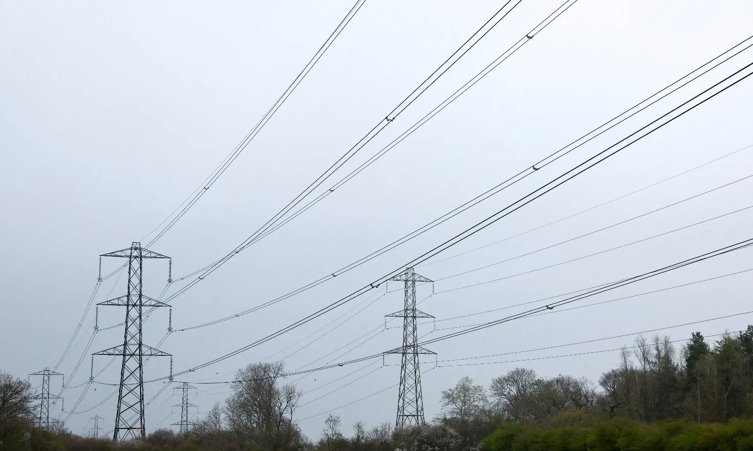 Hàng triệu hộ gia đình Anh đối mặt với hóa đơn năng lượng tăng cao từ tháng 10