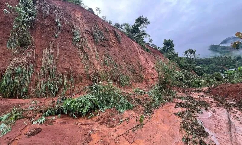 Ứng phó khẩn cấp với mưa lớn, lũ lụt và sạt lở đất 